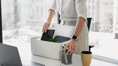 Психолог Комарова: увольнение или крах бизнеса — не конец, а начало инициаци