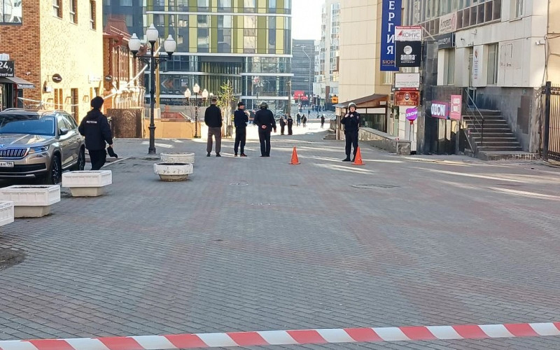 Беспилотник повредил ЖК в центре Екатеринбурга