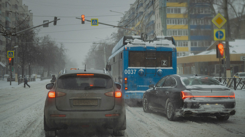 Автобус с детьми попал в ДТП, два человека погибли