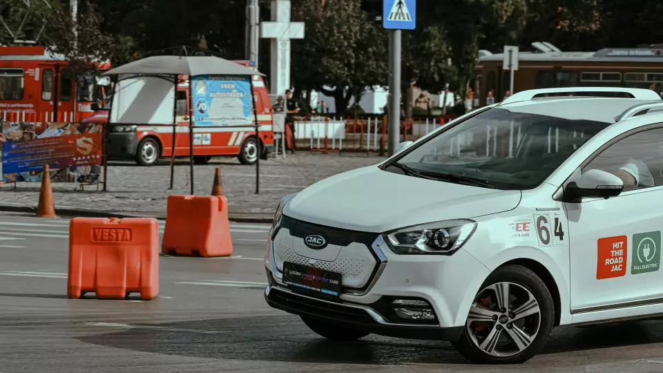 Сегодня стартовали продажи Lada Vesta нового поколения