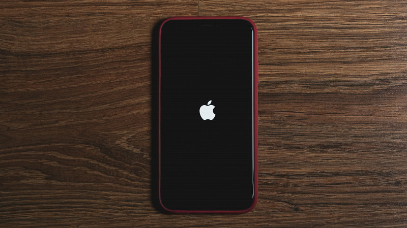 Сбой сервисов Apple в России: что случилось?