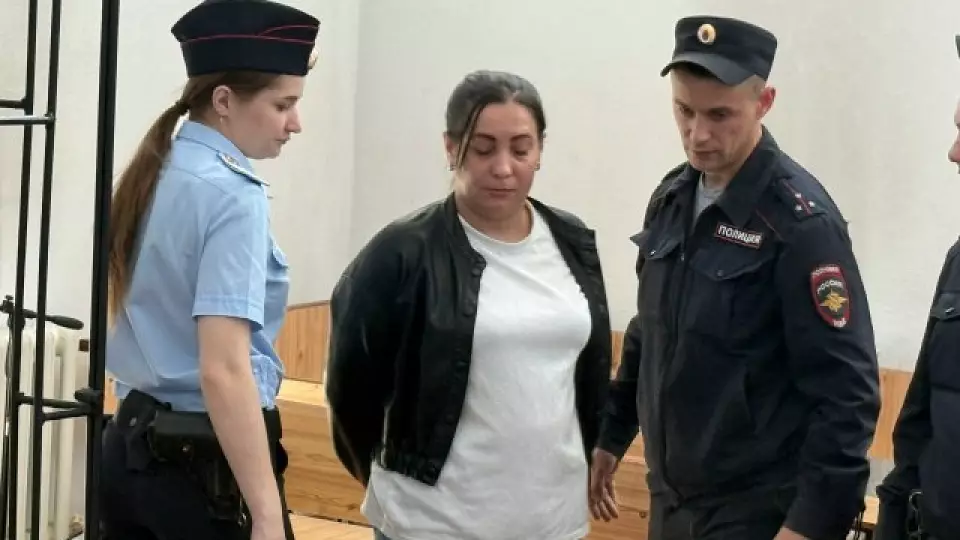 За сбыт конфет с начинкой из наркотиков свердловчанка получила 14,5 лет колонии