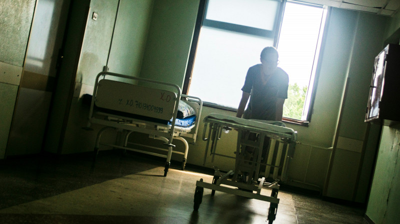В Екатеринбурге девочке имплантировали устройство, подавляющее боль