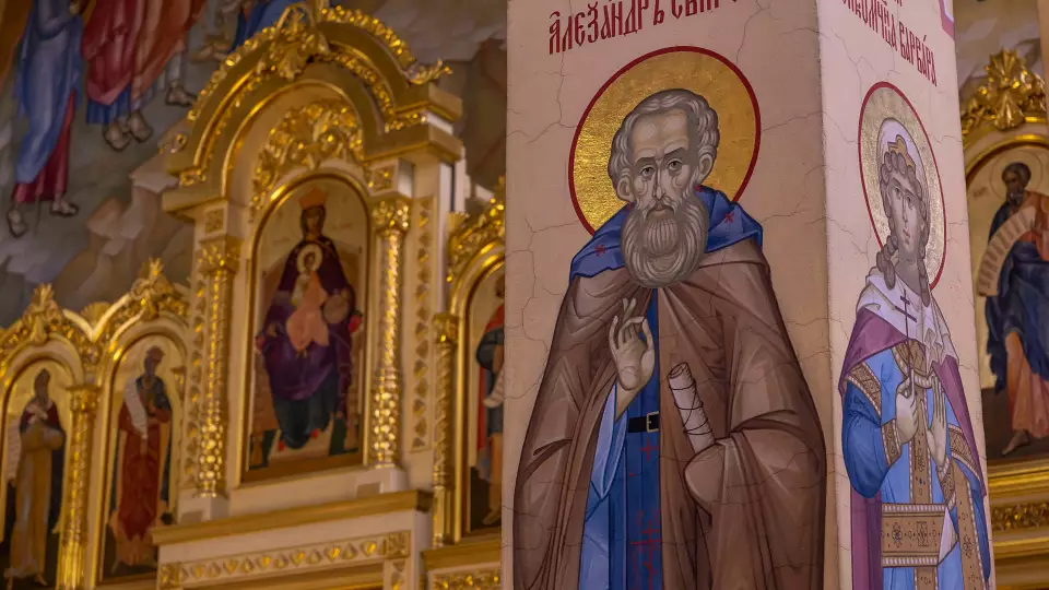 С божьей помощью: в России священников будут привлекать в больницы