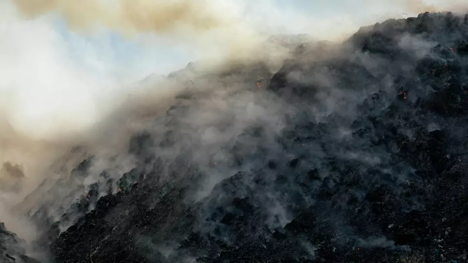 Смог от лесного пожара в Первоуральске накрыл Екатеринбург