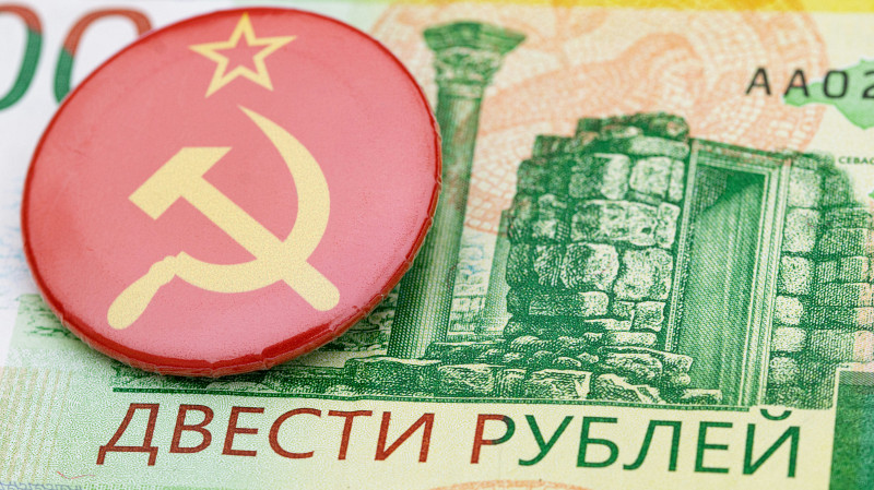 Свердловчанам компенсируют 2,4 млрд рублей за услуги ЖКХ