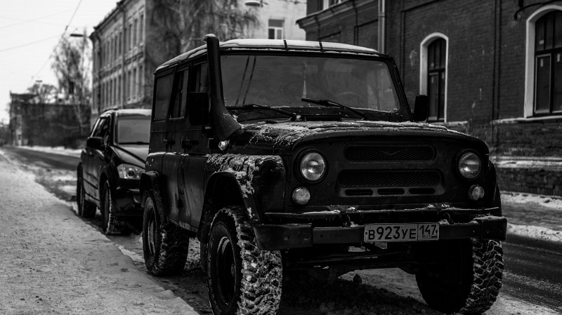 Под Екатеринбургом «Нексия» врезалась в самосвал, два человека погибли