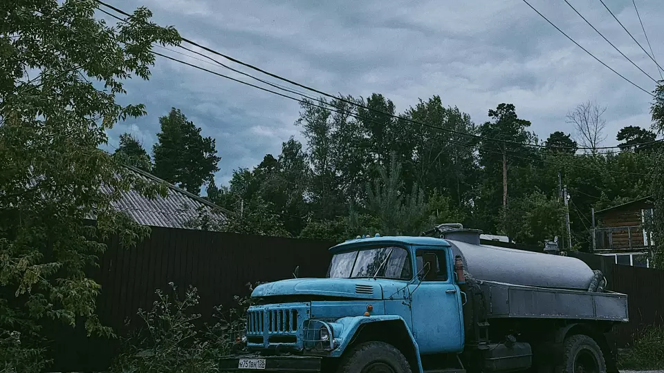 Уральские полицейские помогли отремонтировать неисправный грузовик