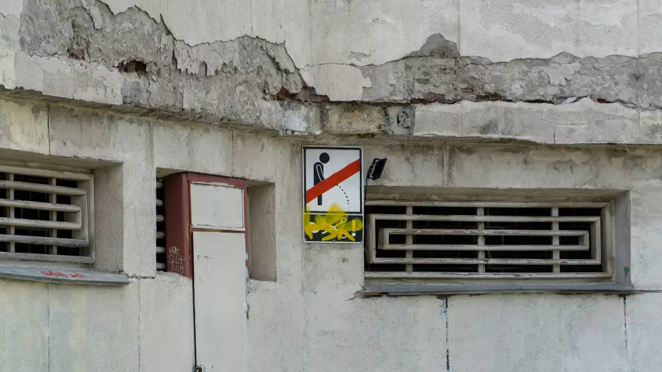 На 16 улицах Екатеринбурга установят знаки «Остановка запрещена»
