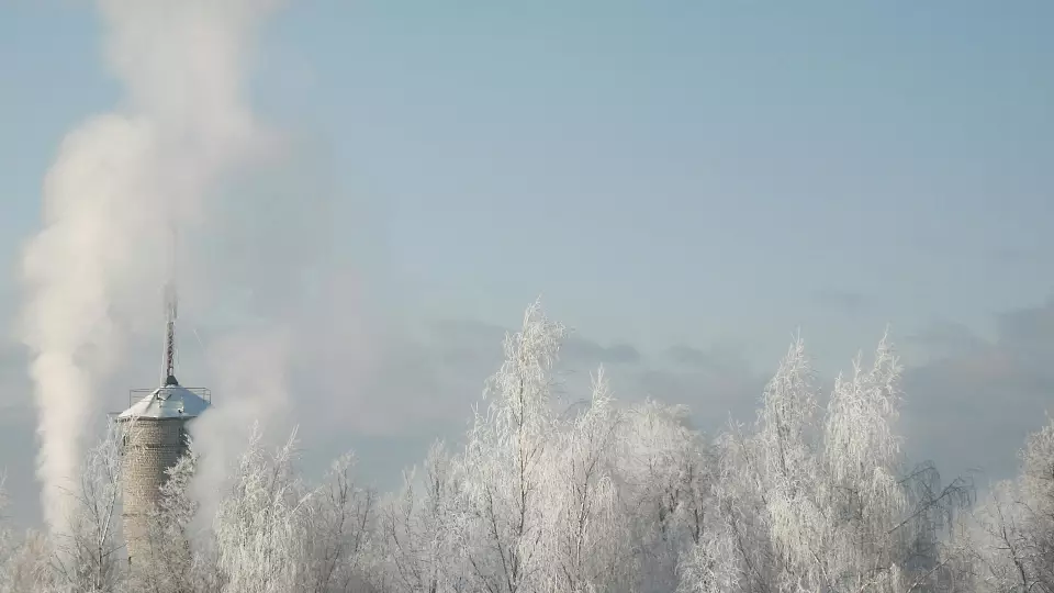 В Первоуральске устраняют коммунальную аварию на Ленина