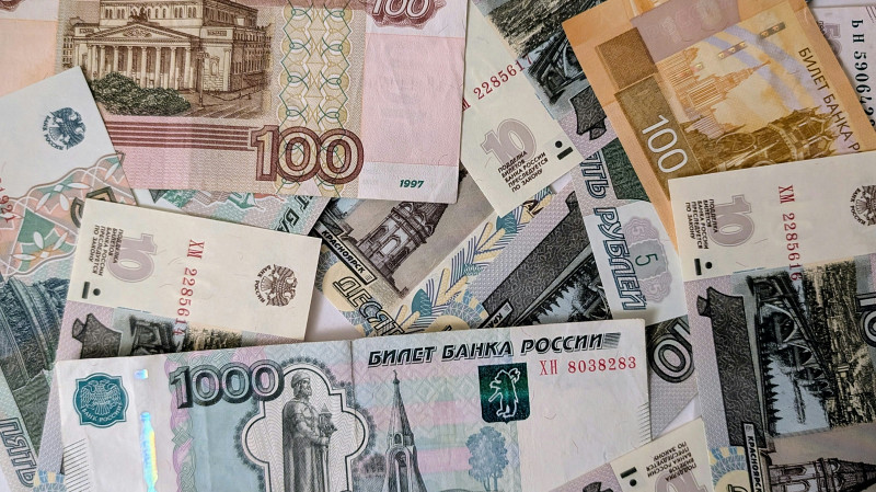 В России на 2021 год сохранили повышенные пособия по безработице