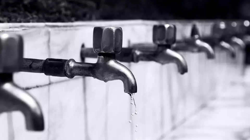 В Первоуральске жителей просят не пользоваться водой из-под крана до 18 августа