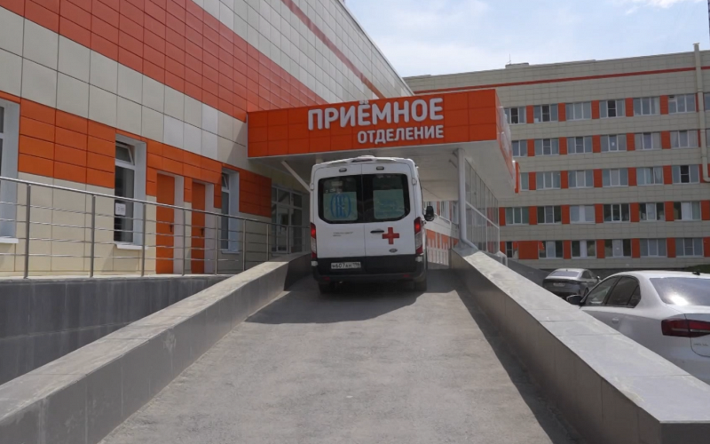 С приходом тепла на улицы вернулись они - самокатчики