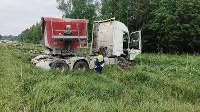 4 человека погибли в Нижнесергинском районе при столкновении Volvo и Land Rover