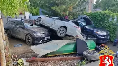 17-летний пьяный подросток на дядиной машине протаранил забор и два авто