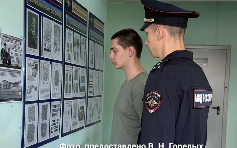 Адольфа Гитлера из пиццерии задержала полиция в Нижнем Тагиле