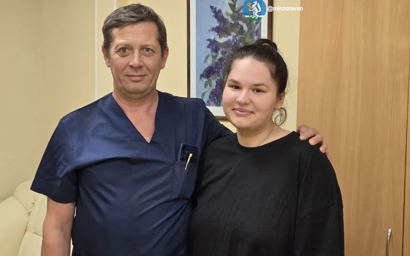 20-летняя свердловчанка не могла ходить из-за кисты селезёнки размером с арбуз