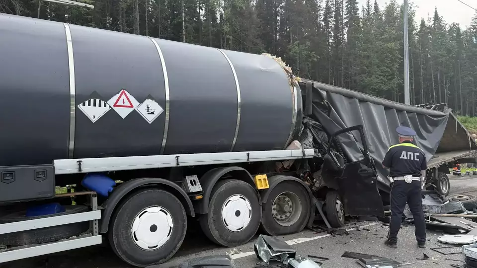 Водитель «Газели» погиб на трассе М-12 под Первоуральском