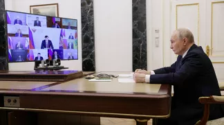 Малый и средний бизнес привлекут к нефтепереработке: Путин поручил расширить сеть НПЗ