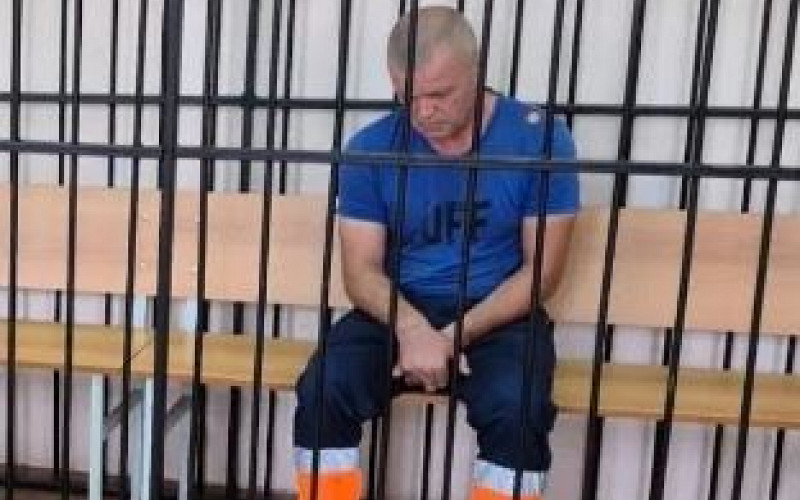Водителю мусоровоза, насмерть сбившему 4-летнюю девочку в Нижнем Тагиле, запретили садиться за руль
