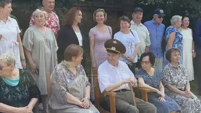 Семён Спектор принял почётный караул в честь своего 90-летия