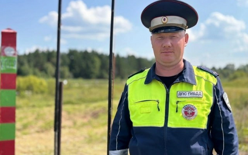 Инспектор из Талицы вытащил девочку из водосброса
