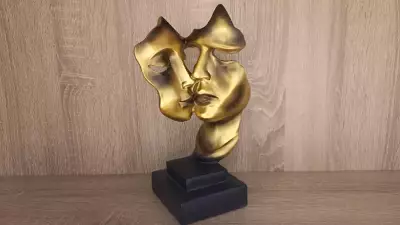Психолог объяснила, чем опасны советы «просто улыбнуться» и «думать позитивно»