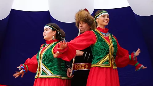 В Первоуральске прошёл праздник «Энергия единства»