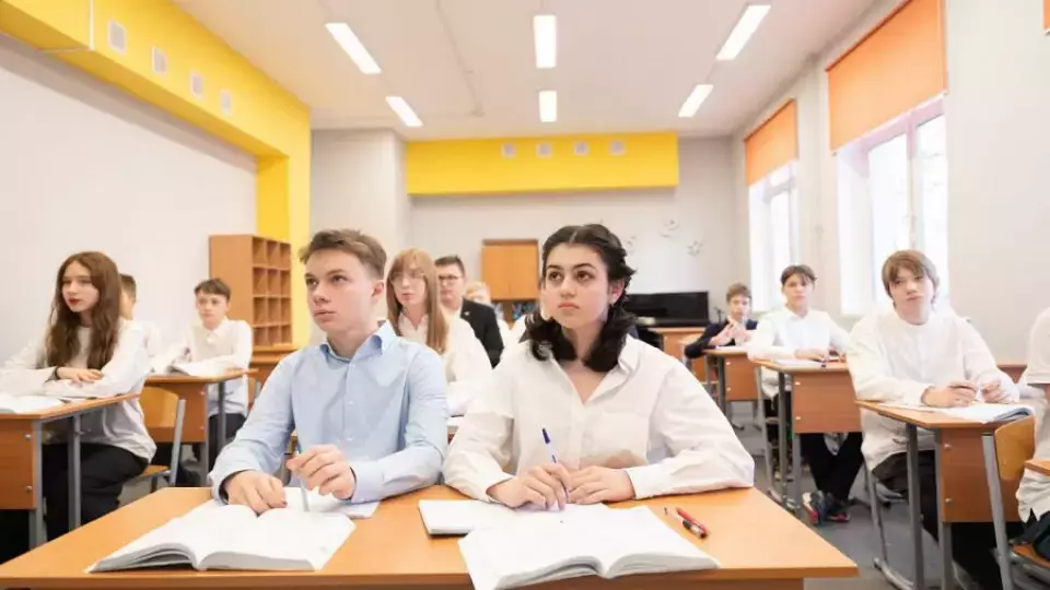 Татьяна Савинова считает, что не стоит учитывать оценки за поведение при поступлении в вуз