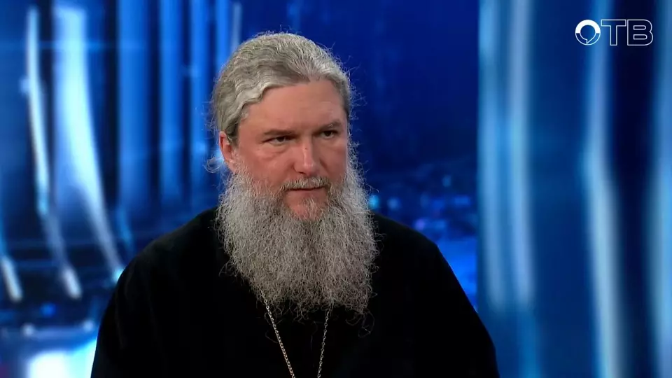 За снижение ставки ЦБ и улучшения условий ипотеки помолится митрополит