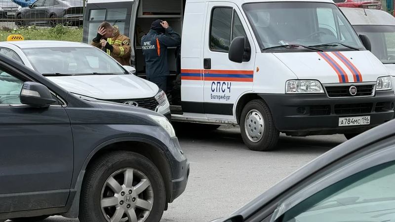 БПЛА попали в жилые дома в Свердловской области — губернатор