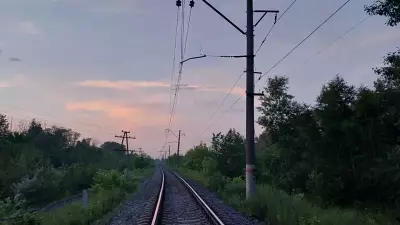 Не хватило денег на электричку. Школьники из Новоуральска шли домой по рельсам