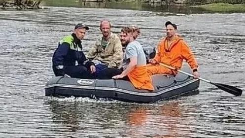 Автомобиль унесло течением во время переправы через Сосьву: водитель погиб, двое пассажиров спаслись