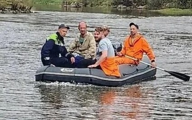 Автомобиль унесло течением во время переправы через Сосьву: водитель погиб, двое пассажиров спаслись