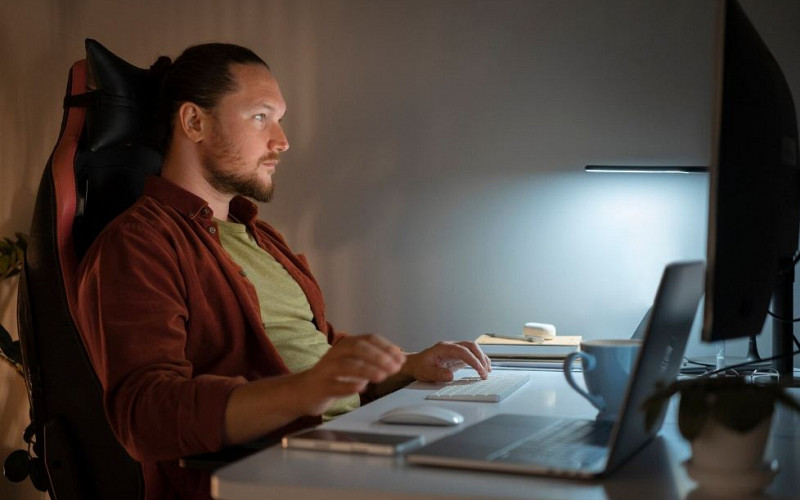 VK WorkSpace внедрит ИИ, который разберётся в переписках сотрудников
