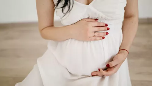 До какого возраста женщина может родить: что говорит медицина