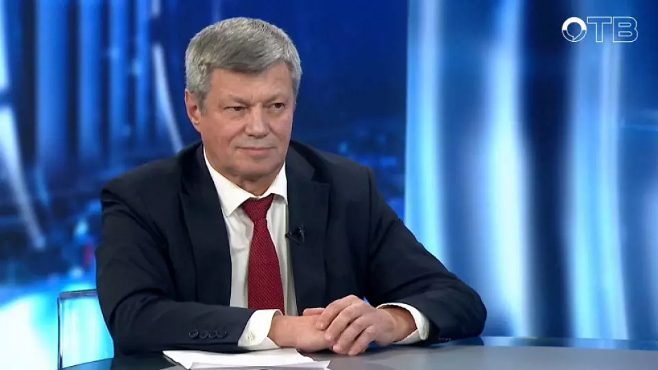 Повысить заплату мигрантам требует глава Федерации профсоюзов Свердловской области