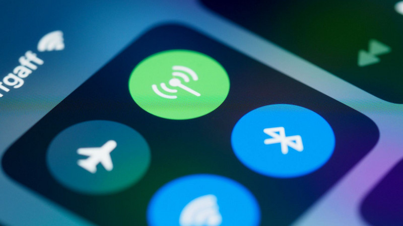 Чем опасен бесплатный Wi-Fi в общественных местах
