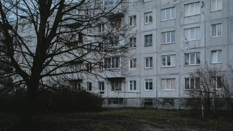 Новые законы с 1 декабря 2025 года: повышение пенсий, изменения в ЖКХ и автосборе
