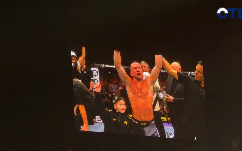 Пётр Ян защитил пояс чемпиона UFC в бою с Мерабом Двалишвили