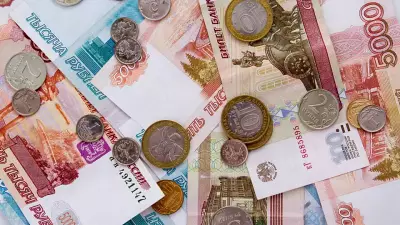 Ведра мелочи и редкие монеты: чем удивили свердловчане на Монетной неделе