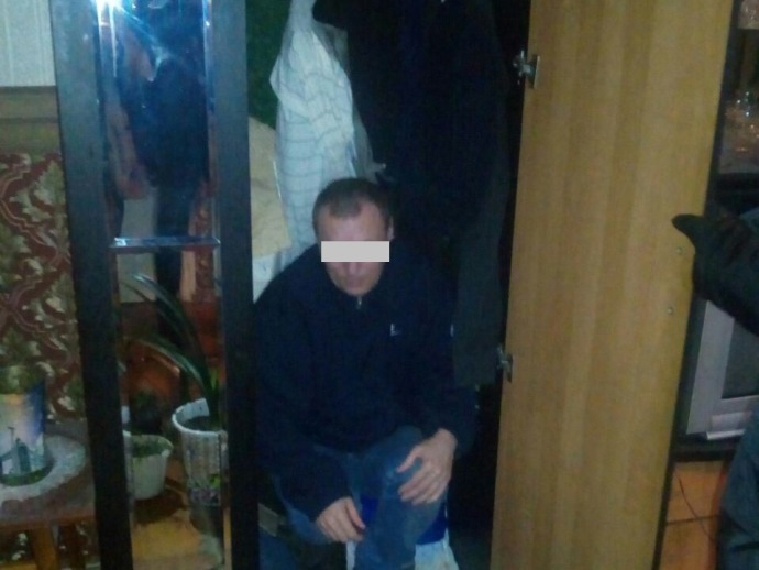 Екатеринбургский «лжеминёр» спрятался в шкафу от судебных приставов