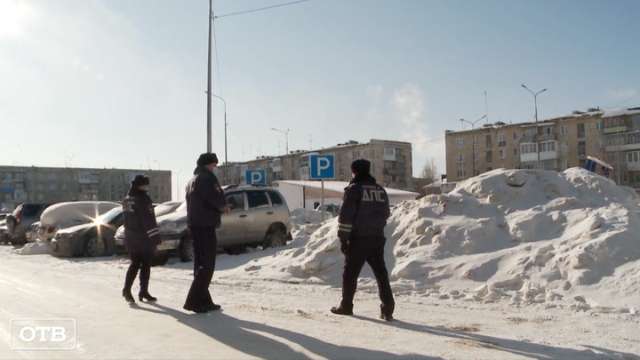 Во дворах Невьянска прошла полицейская операция «Горка»