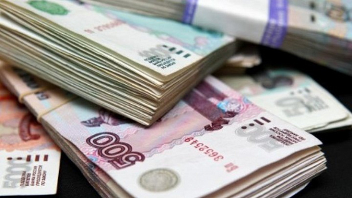 Бабушка из Екатеринбурга отдала мошенникам 340 тыс. рублей ради спасения родственника из ДТП
