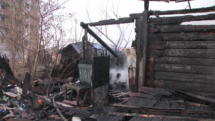 На Уктусе найдено тело мужчины в сгоревшем доме