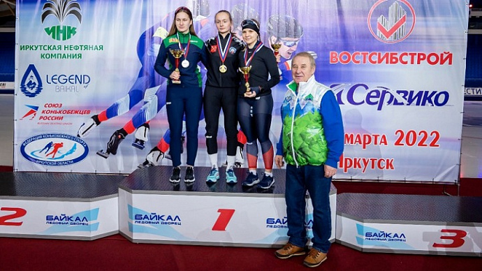Уральские спортсменки стали призёрами в Кубке России по конькобежному спорту