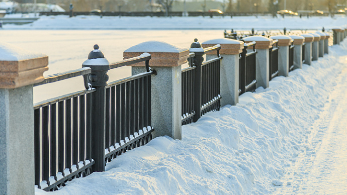 Умеренный мороз и никакого снега: погода в Свердловской области 1-3 января