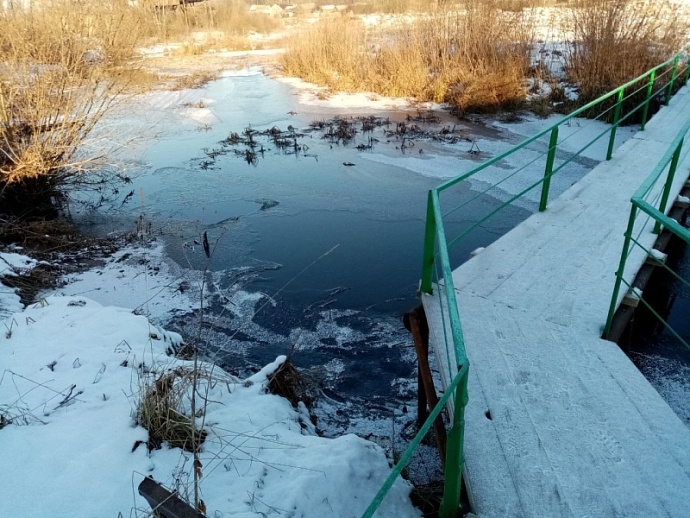 В Артёмовском 9-летняя девочка провалилась под лёд и погибла